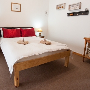 bedroom1-2